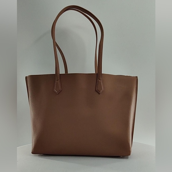 QUINCE- Italian Leather Triple Compartment Tote- Cappuccino
NWT + dust bag - Picture 2 of 11